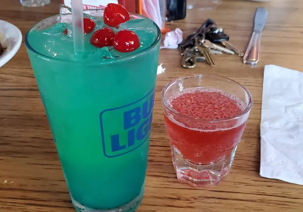 Blue Hawaiian and Washington Apple